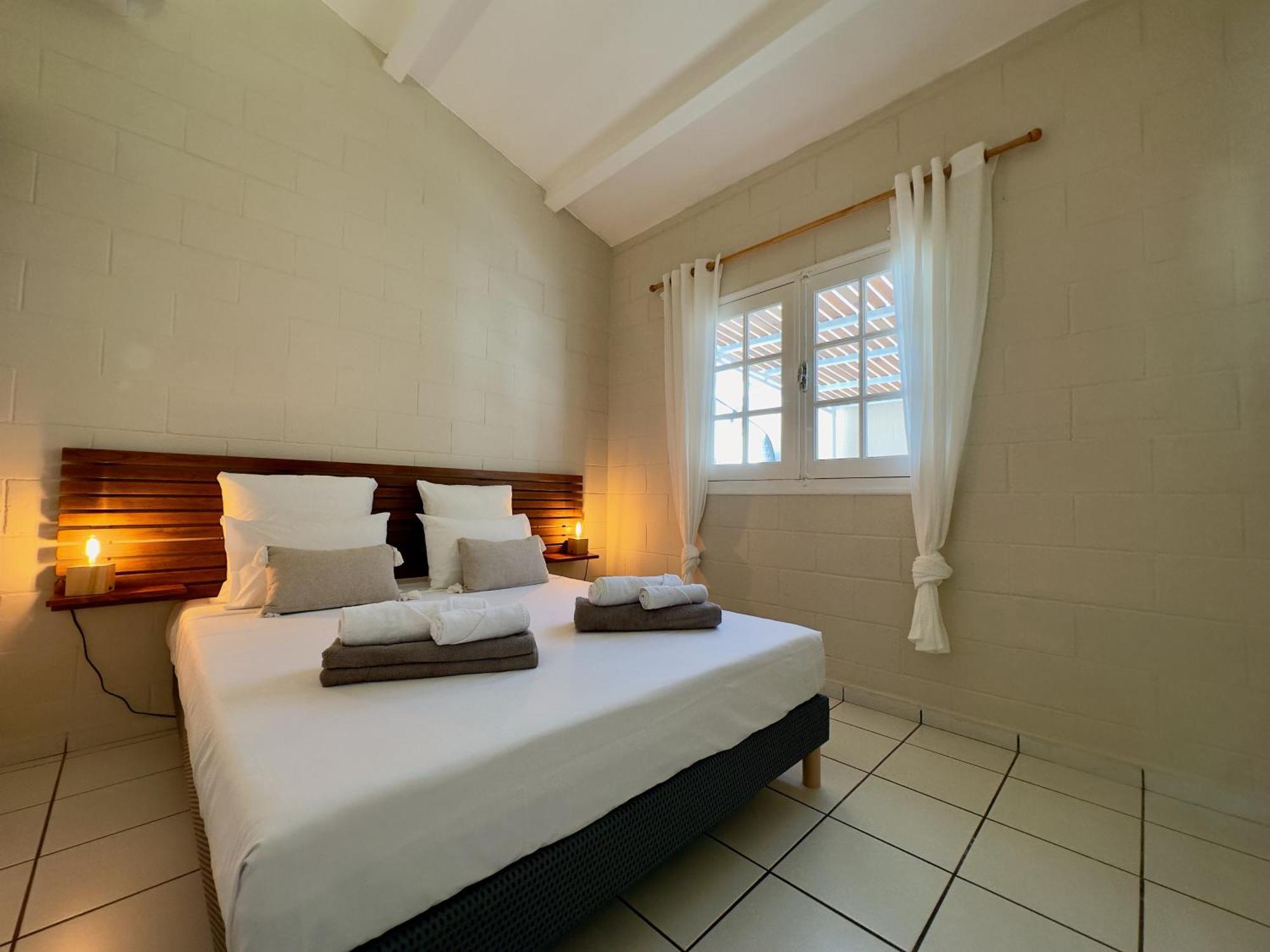 Maldives - Villa Avec Piscine En Plein Coeur De L Hermitage Сен Жилс ле Бен Екстериор снимка