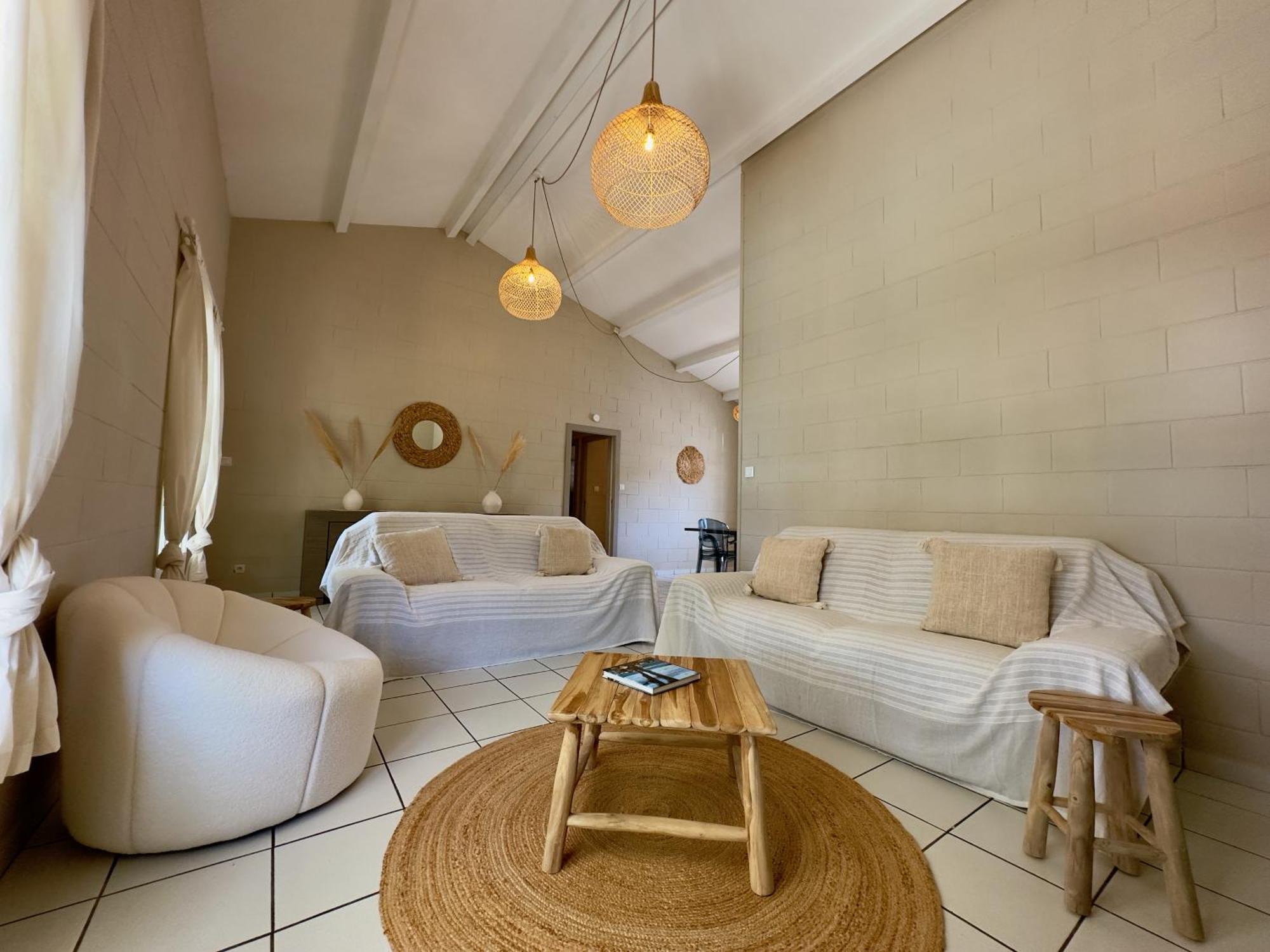 Maldives - Villa Avec Piscine En Plein Coeur De L Hermitage Сен Жилс ле Бен Екстериор снимка